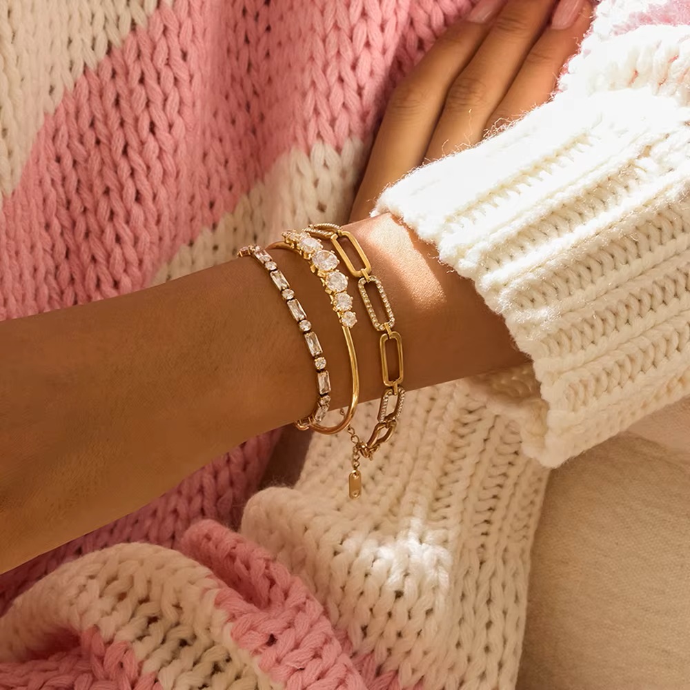 Detail zirkonů náramku ELENYS Luminara Slim